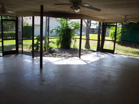 Patio-Lanai.JPG